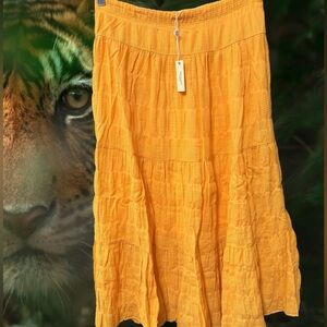 Max Studio women’s size large midi skirt boho solid gold yellow LSU Tigers $128